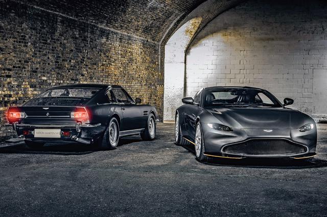 画像: アストンマーティン V8(左)と、ヴァンテージ 007エディション(右)。