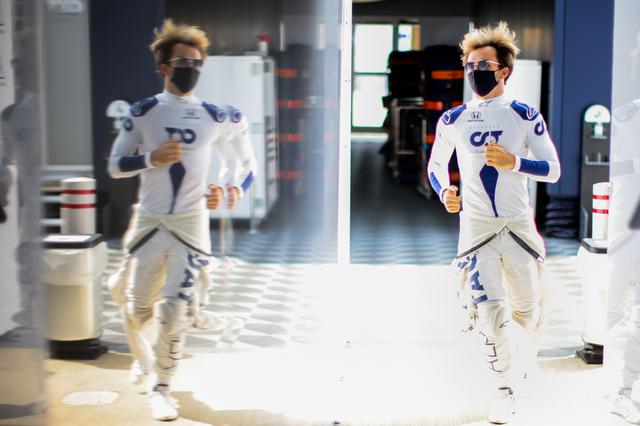 画像: ピエール・ガスリー(アルファタウリ・ホンダ)、フリー走行1回目14位 1:18.888、フリー走行2回目10位 1:18.312。