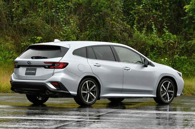 画像: 新型レヴォーグのGT-Hグレードは装備を充実化させたアッパーグレード。タイヤは225/45R18サイズを装着する。