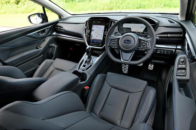 画像: 新型レヴォーグ GT-Hはデジタルコクピットを採用する。「GT」グレードはアナログのメーター。