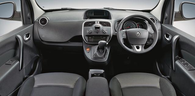 画像: インテリアは、基本的にベース車と変わらない。