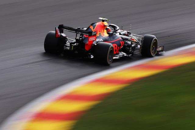 画像: レッドブル・ホンダのキーパーソンはアレクサンダー・アルボン。予選順位に注目。