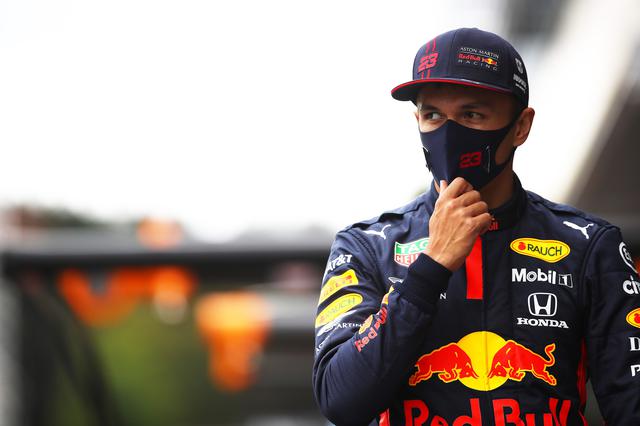 画像: アレクサンダー・アルボン(レッドブル・ホンダ)。前戦ベルギーGP予選5位、決勝6位。「予選モードに関する制約がモンツァから入るので、そのことがどう影響するかをみてみたいと思います。ここではストレートが占める割合が多いのでメルセデスが速いと思いますし、簡単な週末になるとは思っていません」