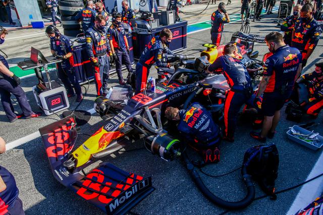 画像: マックス・フェルスタッペン(レッドブル・ホンダ) 予選5位、決勝リタイア。マシンのセッティングに苦しみ、第2戦以降続けてきた連続表彰台を逃した。