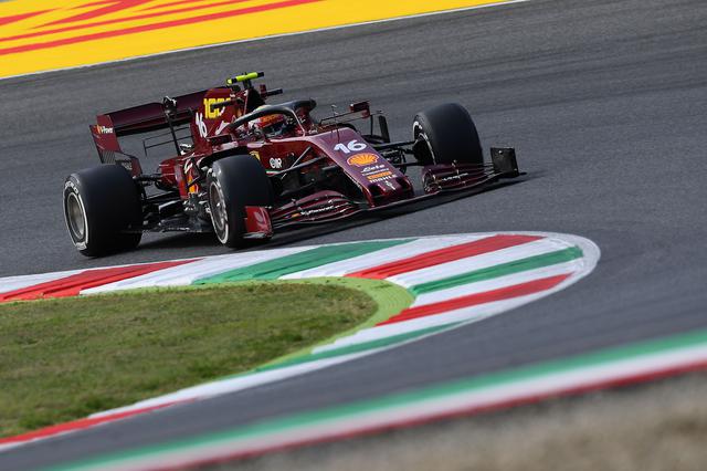 画像: 予選5番手に飛び込んだシャルル・ルクレール。「フェラーリ1000グランプリ」という記念すべきレースでチームの面目を保った。マシンのカラーはこのグランプリのための特別なもの。