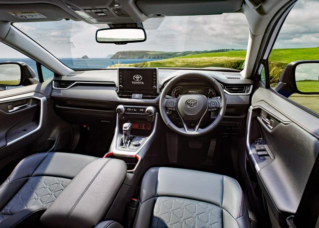 画像: RAV4 アドベンチャー「オフロード パッケージ」の専用インテリア。