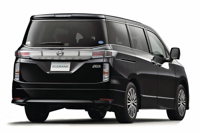 画像: 250ハイウェイスター S(2WD)。ボディカラーは、ミッドナイトブラック 。