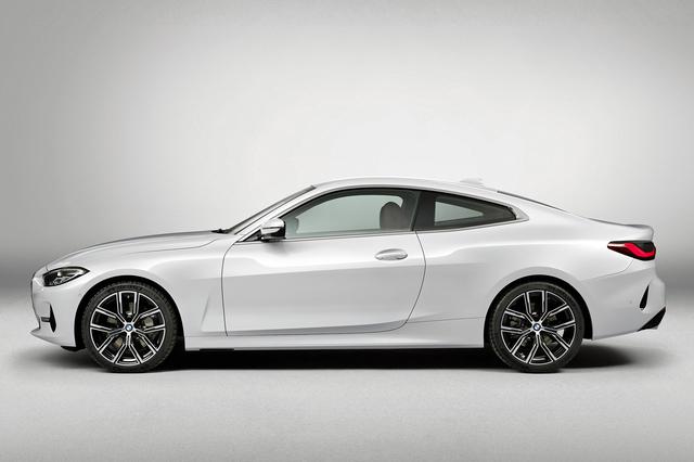画像: BMWのクーペ伝統の美しいシルエット。ホイールベースは3シリーズと共通だが、全長は50mm、全幅は25mm拡大されている。