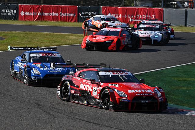 画像: ドライブする松田次生も驚いたMOTUL AUTECH GT-Rのトップ奪取。