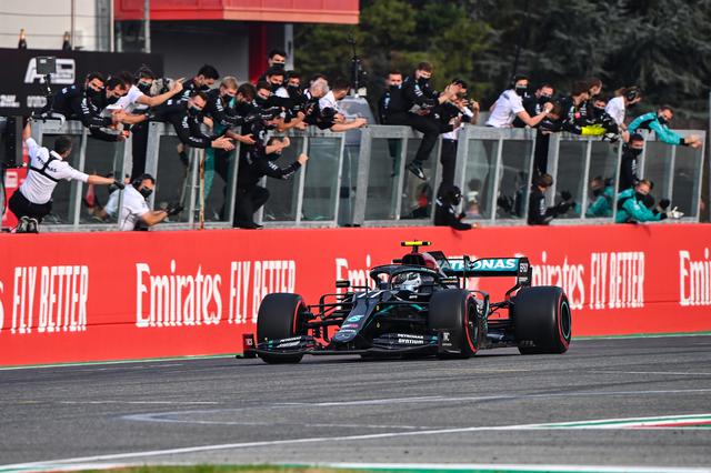 画像: 今季9勝目、通算93勝目をあげたメルセデスAMGのルイス・ハミルトン。