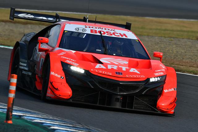 画像: ロングを任されたGT500クラス1年目の福住仁嶺、チームの信頼は厚い。