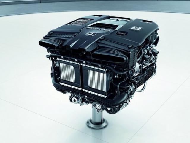 画像: AMGが完全自社開発した直噴4L V型8気筒ガソリンツインターボエンジン「M177型」。最高出力612ps、最大トルク850Nm。今回の3モデルに搭載される。