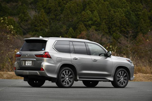 画像: ヘビービューティな中にも、どこか高級車志向を感じさせるサイドからリアにかけてのエクステリアを持つ。