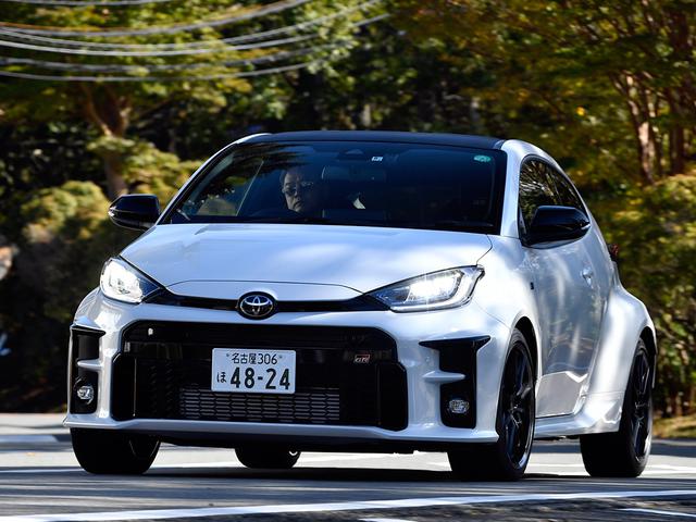 画像: 前後のディファレンシャルにトルセンLSDを標準装備するRZ“ハイパフォーマンス”。RZとともに6速MTにはブリッピング機能を持つ「iMT」を採用。