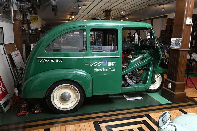 画像: マツダ号PB型三輪乗用車。