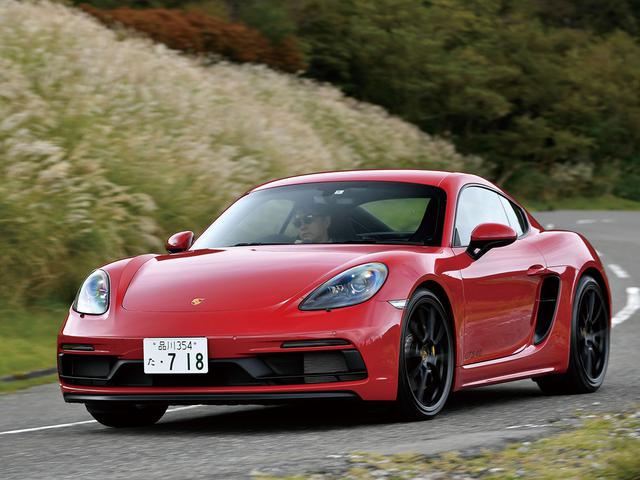 画像: 2016年にデビューしたポルシェ718ボクスター/ケイマンは、2L 対4ターボ(300ps/380Nm)を搭載するベースグレードのほか、2.5L対4ターボ(350ps/420Nm)を搭載する「S」をラインナップ。さらに2019~2020年にかけては軽量仕様の「T」に続き、420psの水平対向6気筒を搭載する「ケイマンGT4/スパイダー」を追加設定してきた。日本市場にはさらに400ps仕様のGTS 4.0が追加設定されるなどさすが、話題には事欠かない。
