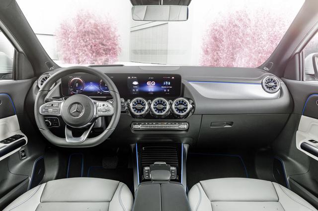 画像: インテリアは最新のメルセデス車と同様のデザインテイストでまとめられている。