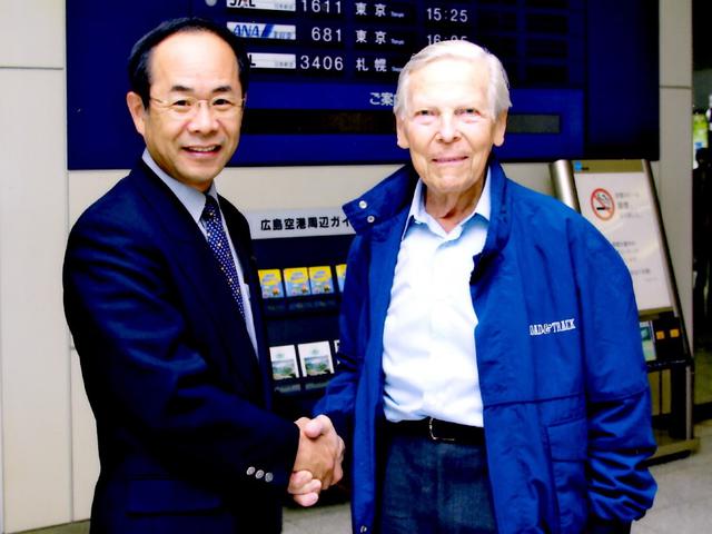 画像: ポールさんはベルギー人ドライバーで、1948年のスパ24時間耐久でクラス4位を入賞。1960年のルマンでは見事優勝、以後、数々の耐久レースやF1(1952~56年)でも活躍。その後、モータージャーナリストへ転身した。