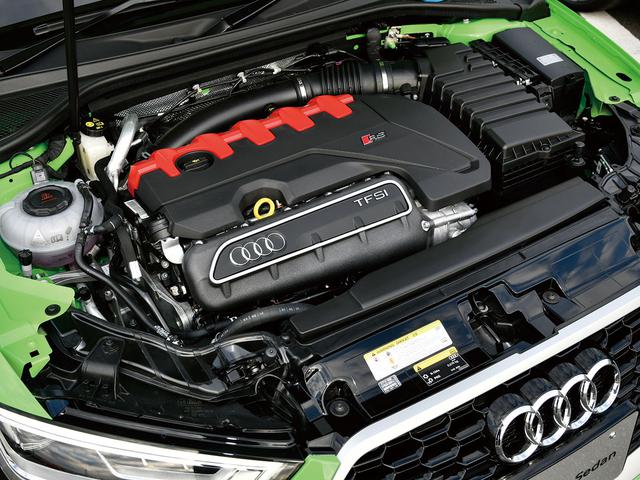 画像: 直列5気筒ターボエンジンには名車“アウディクワトロ”のDNAが脈付いている。