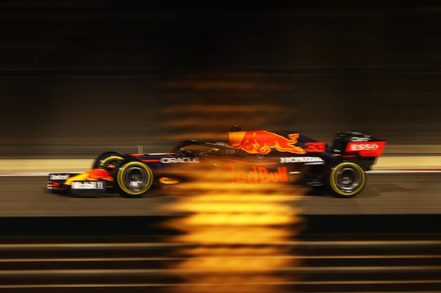 画像: タイトル奪取を狙うレッドブル・ホンダ。フェルスタッペンがポールポジションを獲得する幸先のいいスタートを切った。