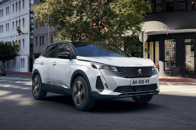 画像: 2021年1月末に新世代フェイスへとモデルチェンジしたCセグメントSUVのプジョー3008。