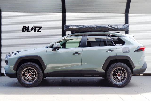 画像: トヨタ RAV4にDAMPER ZZ-Rを装着し、フロントを48mm、リアを42mmリフトアップした状態。