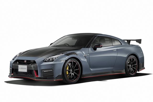 画像: NISMO専用の新色「NISMO ステルスグレー」にペイントされた、GT-R NISMO スペシャルエディションの2022年モデル。
