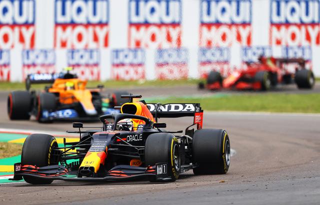 画像: レッドブル・ホンダのマックス・フェルスタッペン。予選でこそポールポジションを獲得できなかったものの、序盤に主導権を握ると、レースをコントロールして完勝した。