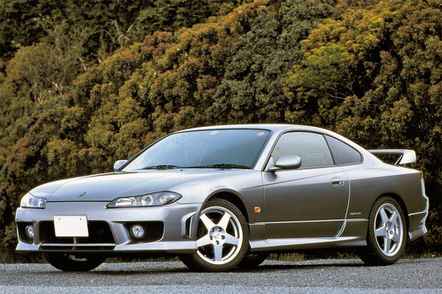 画像: 先々代のS13型をソフィスティケイトさせたスタイルは、比較的コンパクトなサイズも人気の要因となった。