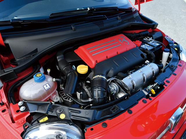 画像: 最高出力は145ps、通常時の最大トルクは18.4kgmだが、SPORTモード使用時は21.4kgmにアップする。(アバルト595)