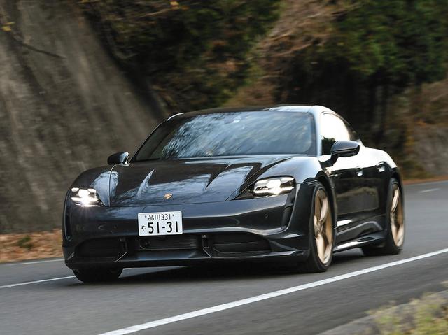 画像: そもそも電動化に積極的なブランド。写真はポルシェ タイカン。