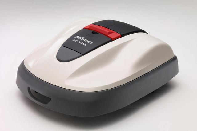 画像: ロボット芝刈機 ミーモ HRM520:電動で自走し自動で芝を刈り取り、自ら戻って再充電も行う。ミーモ HRM 520:54万7800円。