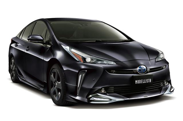 画像: モデリスタ エアロキット(アイコニック スタイル)を装着した、プリウス特別仕様車「ブラックエディション」。