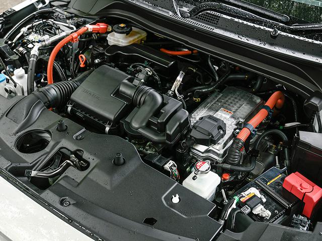画像: ホンダ独自の2モーター式ハイブリッドシステム「e:HEV」を搭載。WLTCモード総合燃費は22.0km/L。