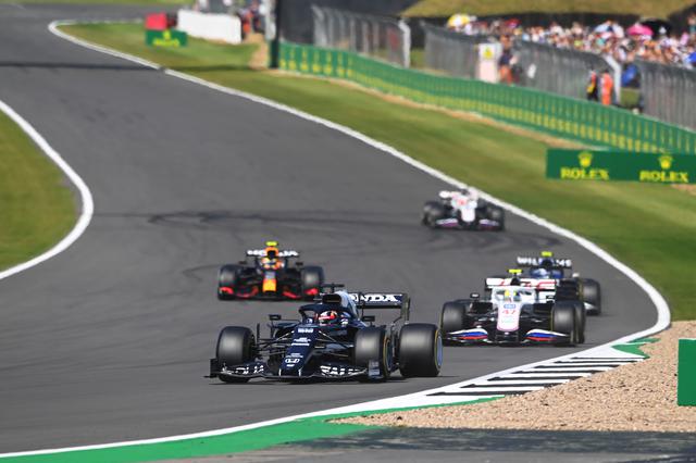 画像: ピットストップを遅らせて、ミディアムタイヤ→ハードタイヤで着実に順位を上げて10位に入賞。プランをきっちりとこなして結果を出した角田裕毅(アルファタウリ・ホンダ)。