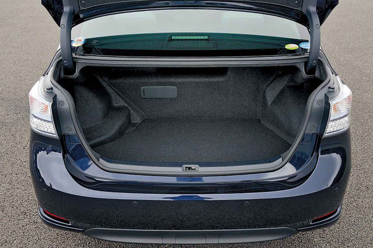 レクサスHS テールランプ 右側 トランク