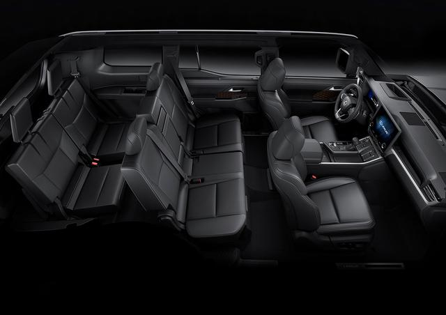 画像: ２列目シートはキャプテンかベンチ（写真）のいずれかを選ぶことができる。