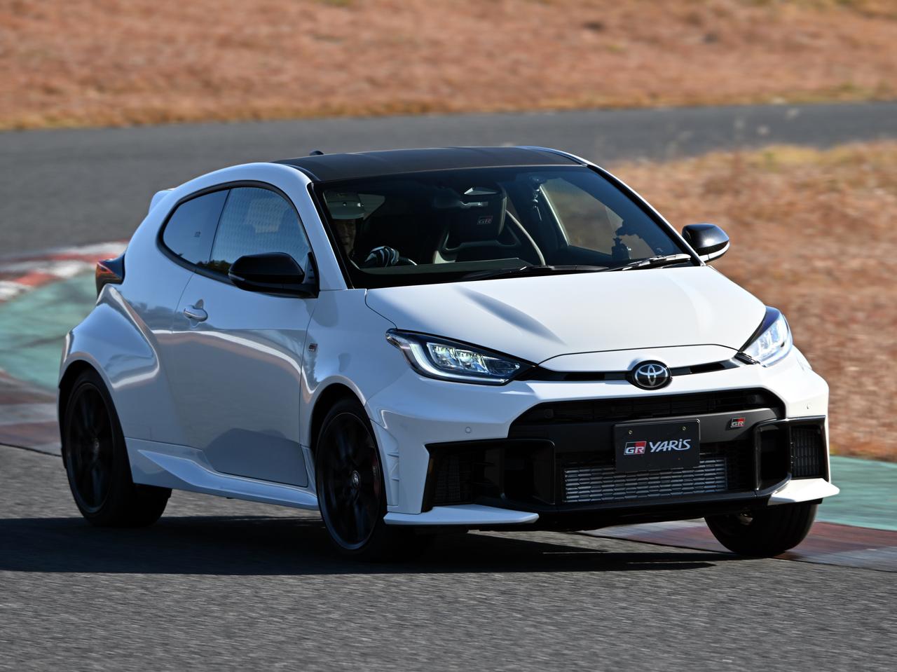 試乗】最新トヨタ GR ヤリスが証明「より速く走る」ための進化 ! RZ