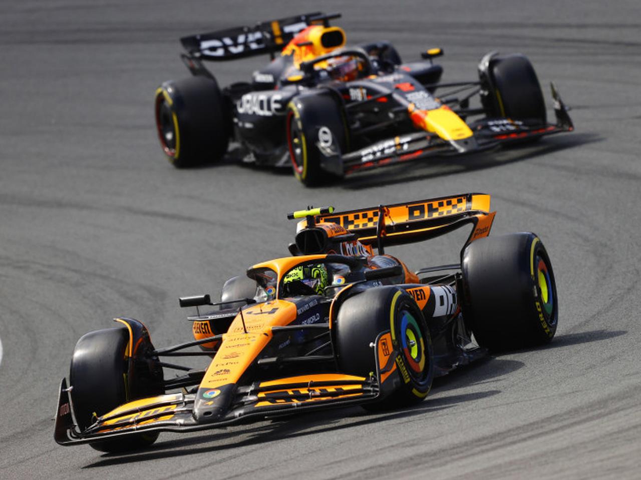 F1第15戦、ノリスがフェルスタッペンを寄せ付けず快勝【オランダGP