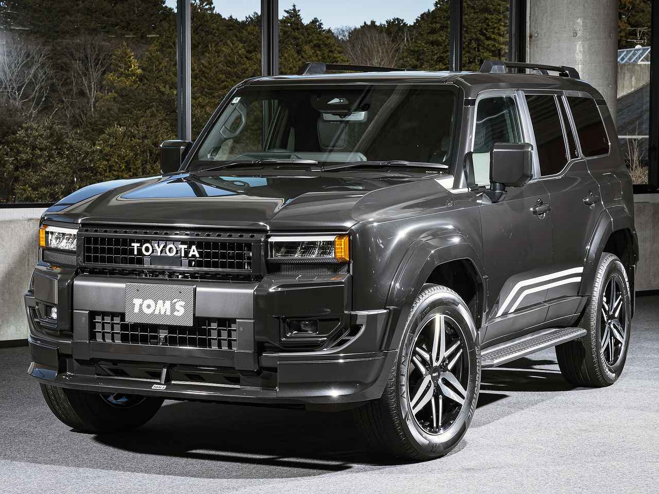 トムスがランドクルーザー250用のスタイリングパーツセットを発売 (2/2