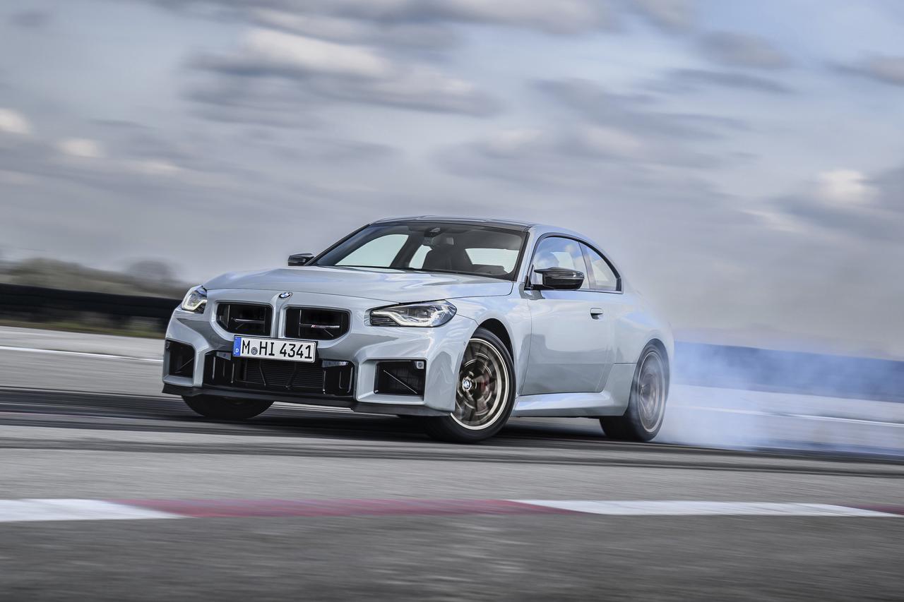 画像: すでに卓越したパフォーマンスを誇る第2世代BMW M2をベースに、さらにサーキットを視野に入れて性能を向上させている。