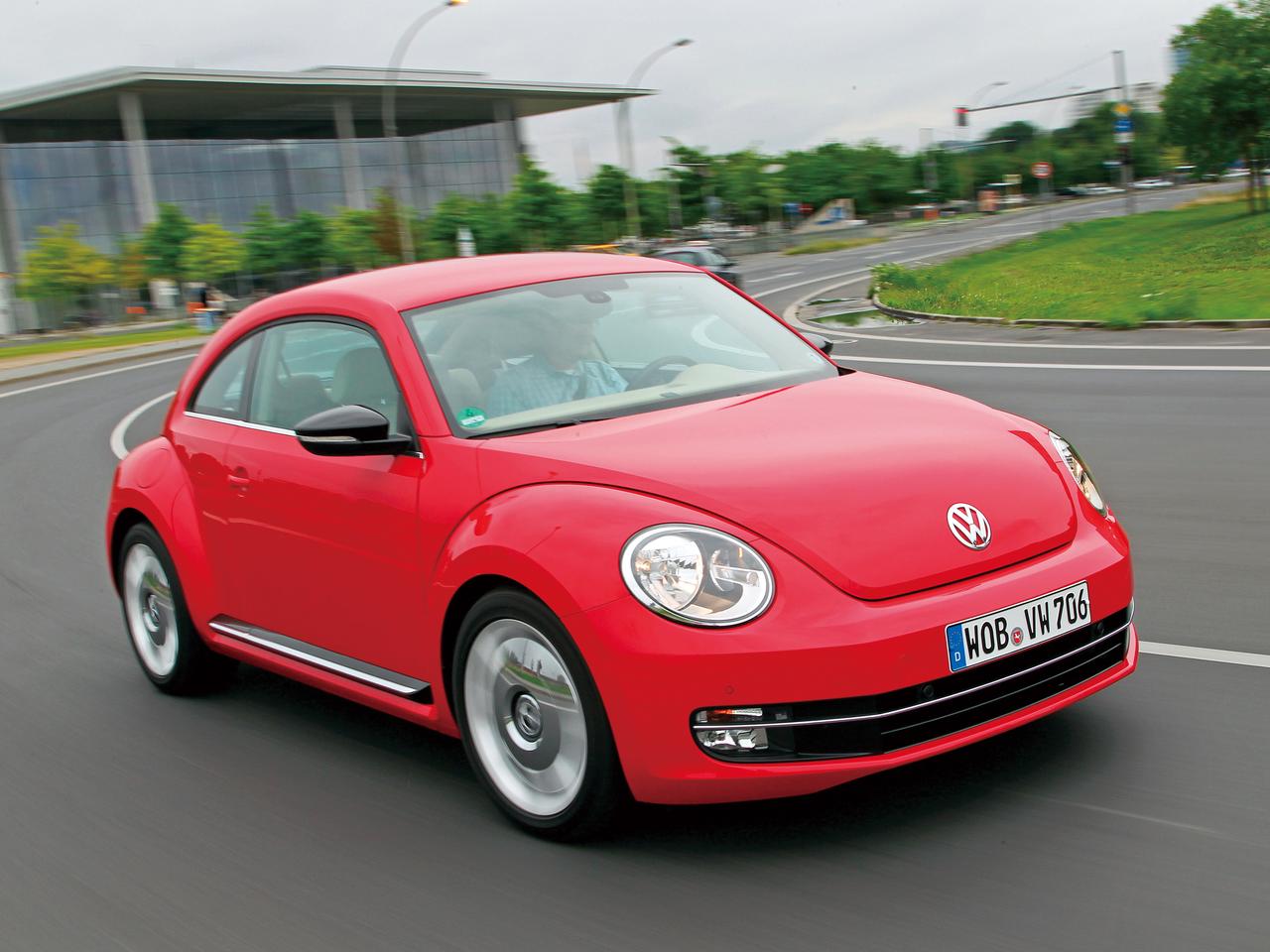 ビートルモデル 赤 VW｢ビートル｣に加わった1.4Lモデルの実力 150馬力で18.3km/L