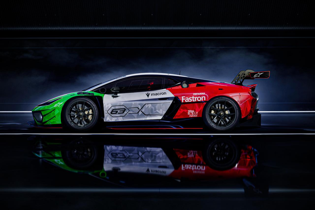 画像: ボディワークは、スクアドラ・コルセのエアロダイナミクスチームとランボルギーニ・チェントロ・スティーレの共同作業によって完成した。その結果、量産車の独特のスタイルを維持しながら、新しいエンジンとブレーキ冷却システムの要件に適合させ、最適な空力バランスが確保されている。