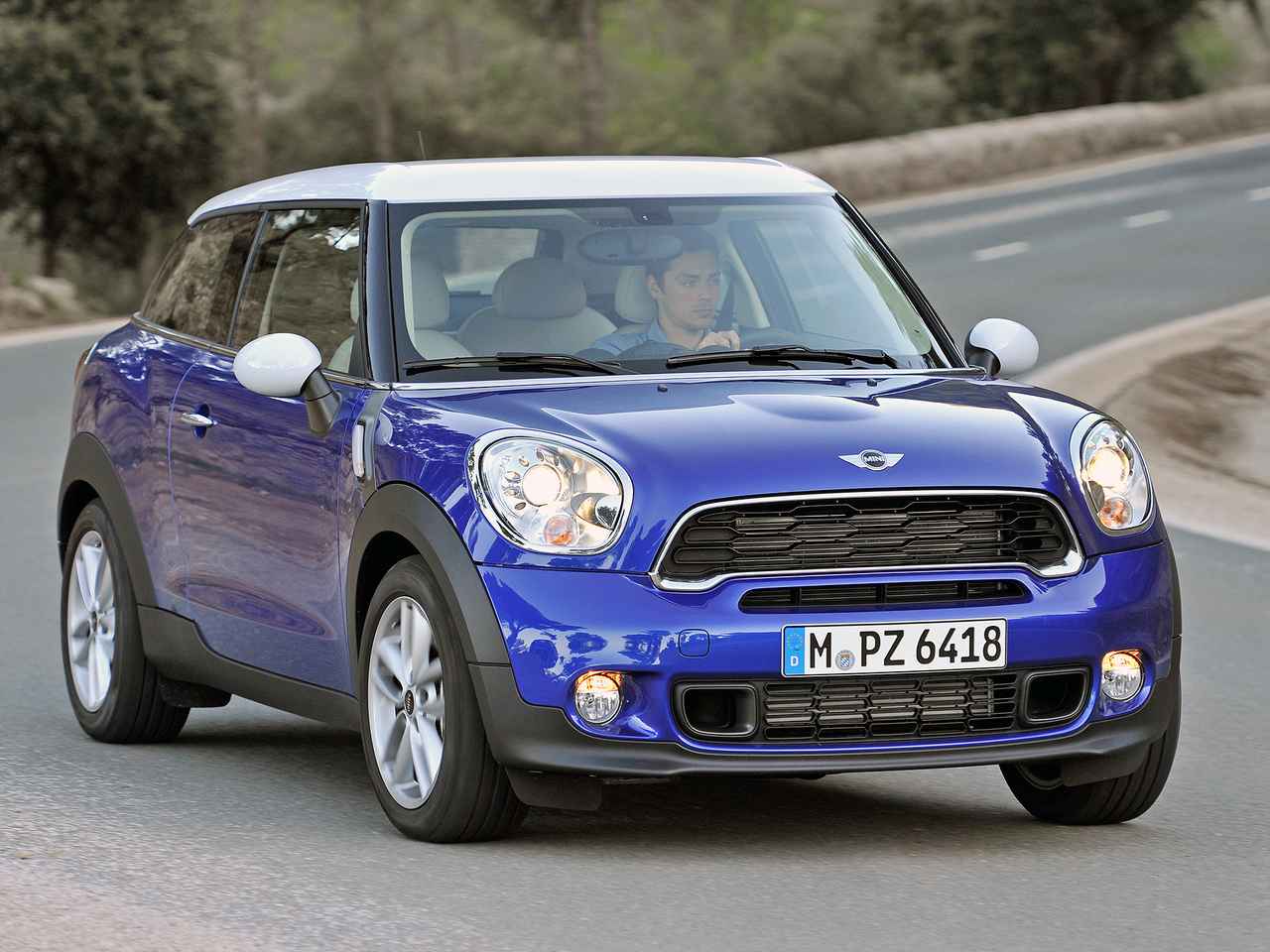 10年ひと昔の新車】MINI ファミリー第7弾の「ペースマン」はクロス