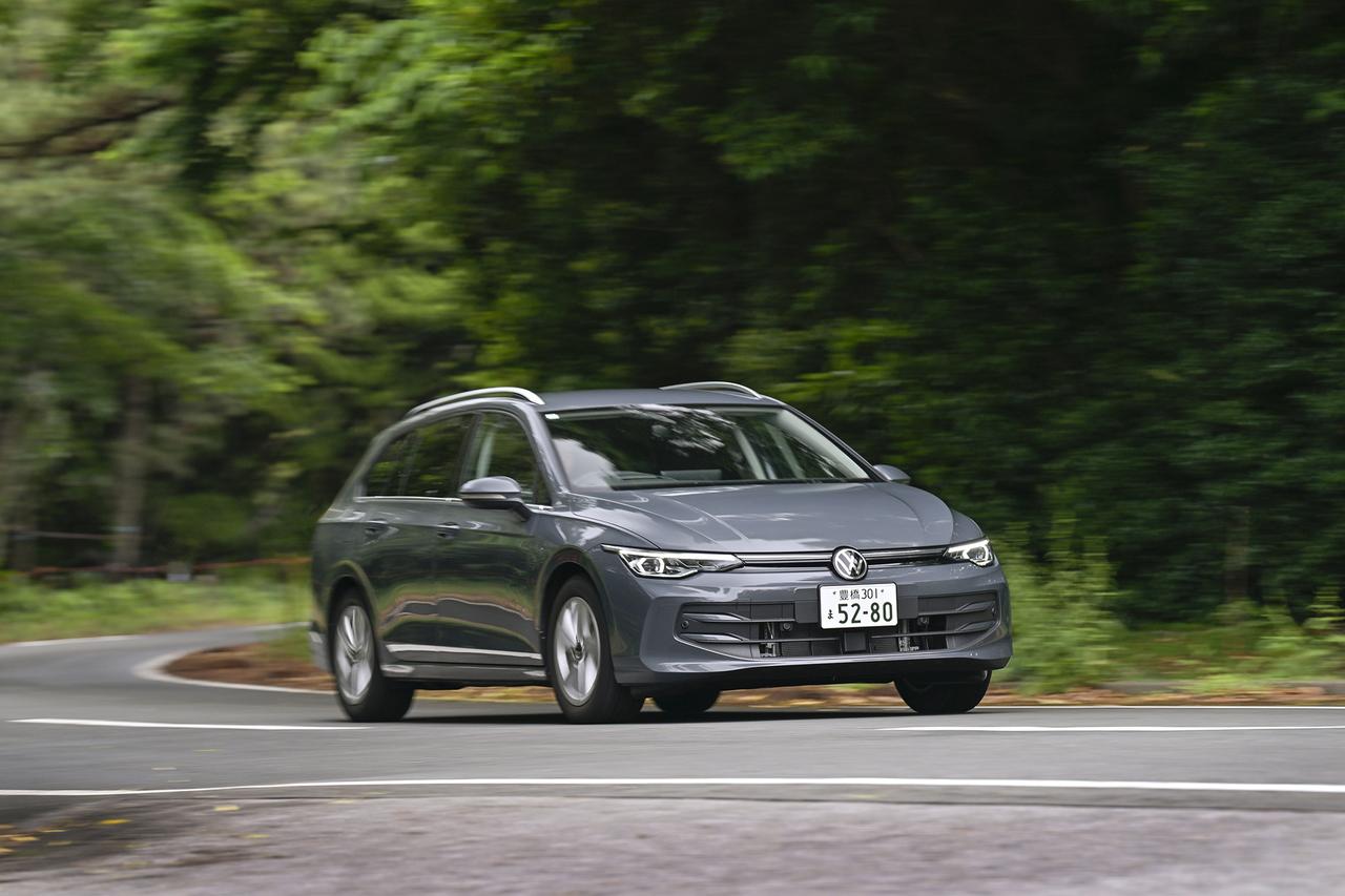 画像: エントリーモデルながら1.5LのMHEVで高速域も快適にこなす懐の深さを披露。ロングドライブであらためてわかったのは燃費だけでなく、乗り味やシート、装備なども含めた「日常使いにちょうどいい」バランス。そんなeTSIアクティブの真価に迫る。