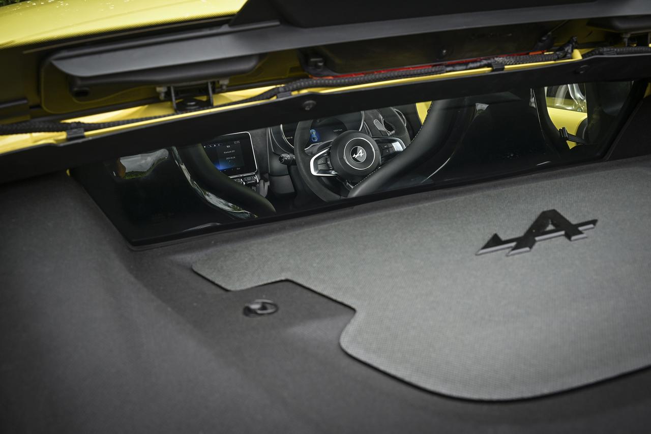 画像 : 9番目の画像 - アルピーヌ A110S - Webモーターマガジン