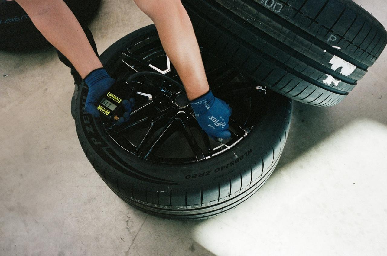 画像 : 9番目の画像 - BMW M3 CSツーリング、ニュルブルクリンク最速記録 - Webモーターマガジン