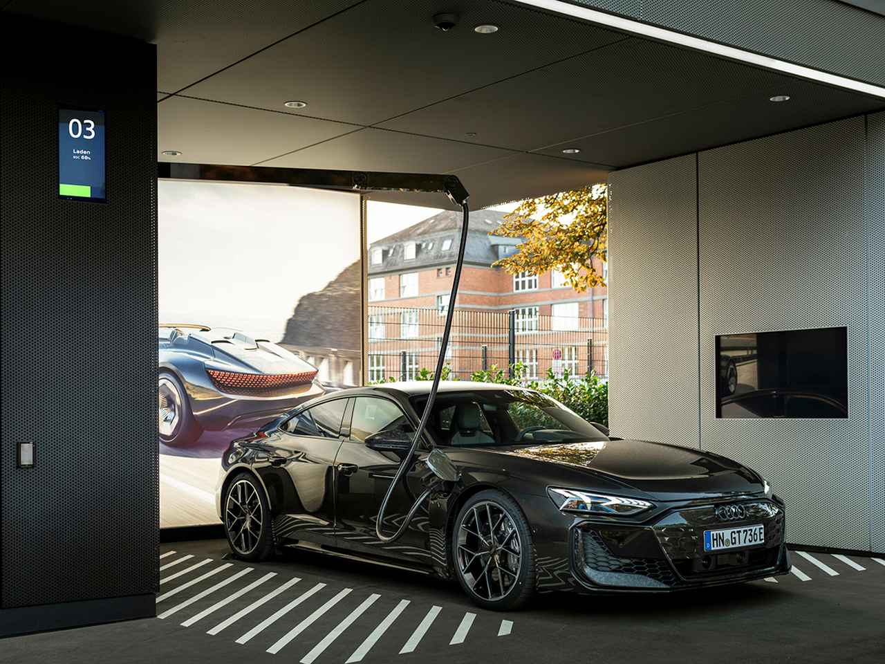 画像 : 8番目の画像 - 新型「アウディe-tron GTシリーズ」先行展示 - Webモーターマガジン