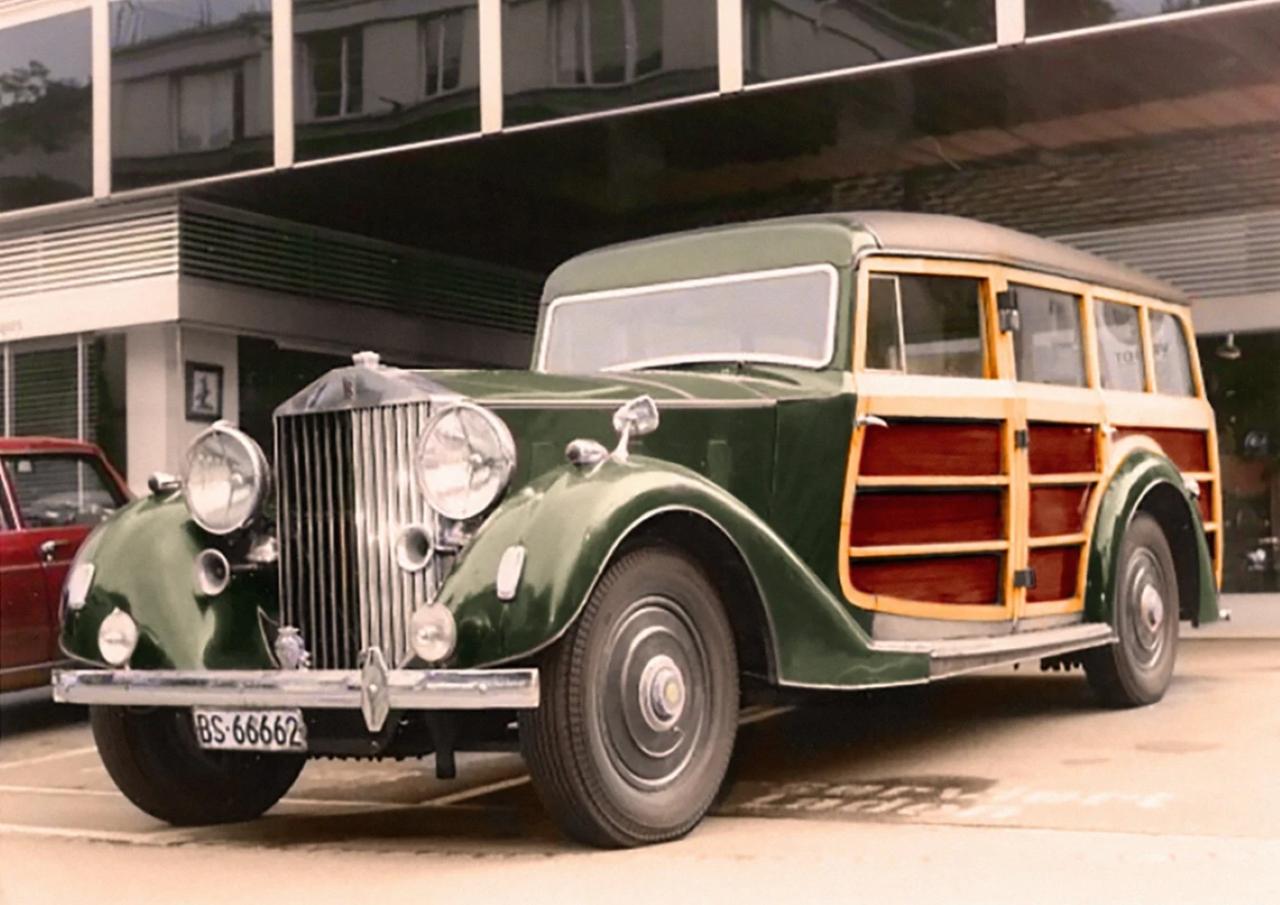画像: アンディ・ウォーホルが所有した1937年製ロールス・ロイス「ファントム」