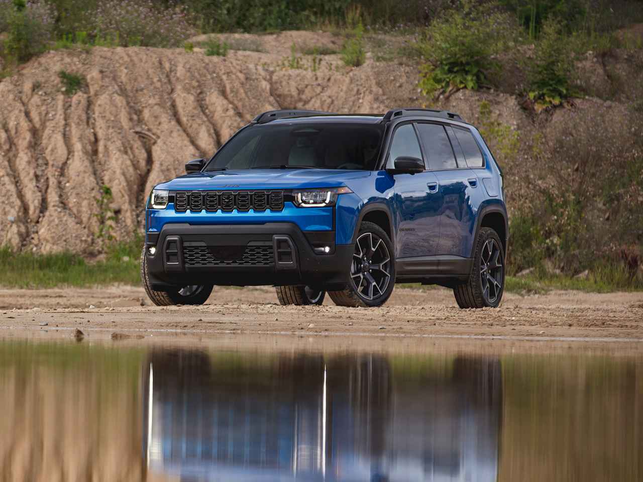 画像 : 7番目の画像 - 新型「ジープ チェロキー」がワールドプレミア。ブランド初のハイブリッドシステム搭載で航続距離は800km！ - Webモーターマガジン